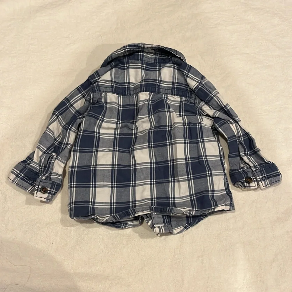Bundle of Carter’s 6M Tops